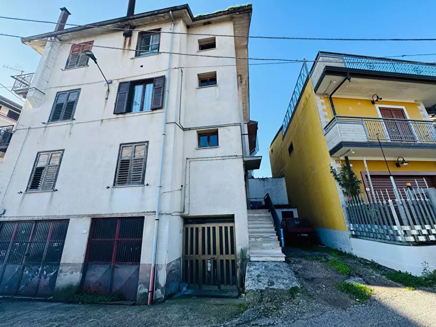 Immagine 18 di Appartamento in vendita  in VIA J.F. KENNEDY a Grottaminarda