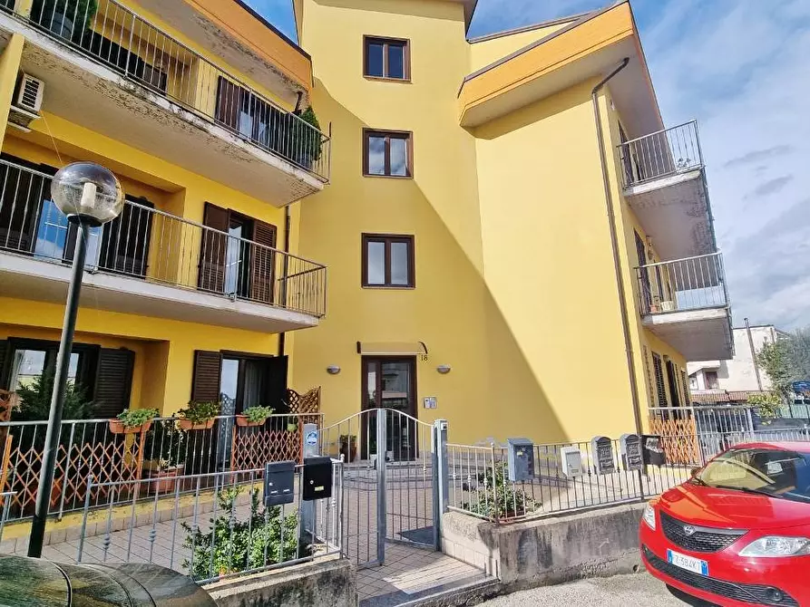 Immagine 3 di Appartamento in vendita  in VIA BERNINI a Grottaminarda