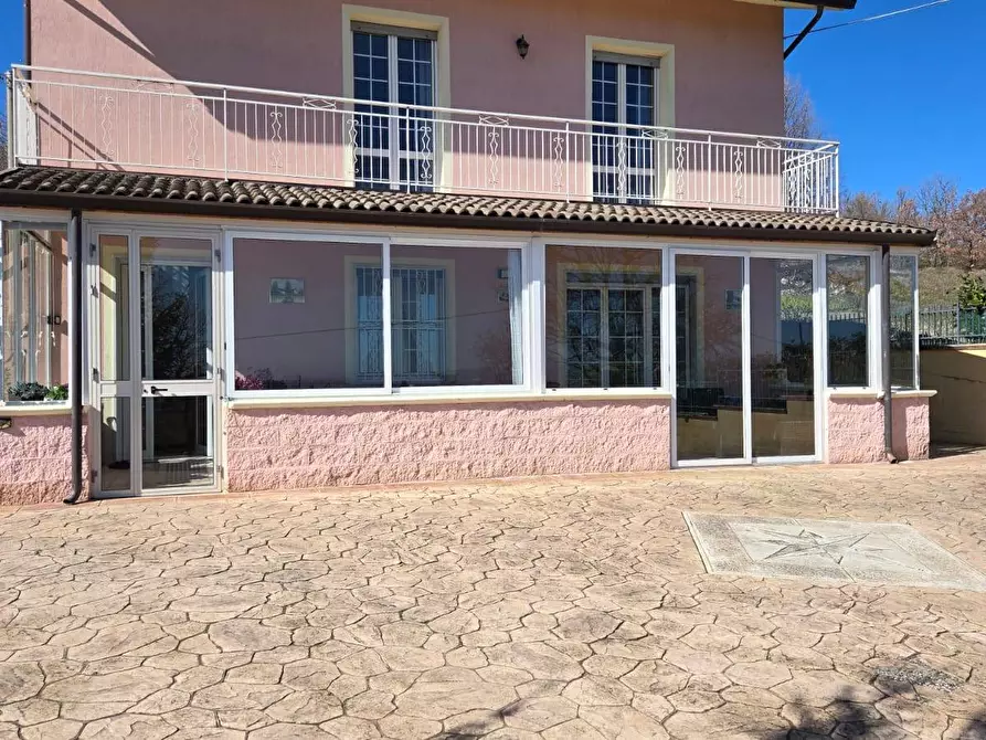 Immagine 6 di Villa in vendita  in C/da Quercete a Montemarano