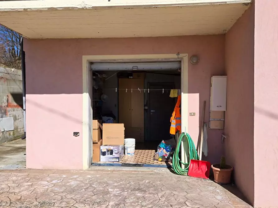 Immagine 20 di Villa in vendita  in C/da Quercete a Montemarano