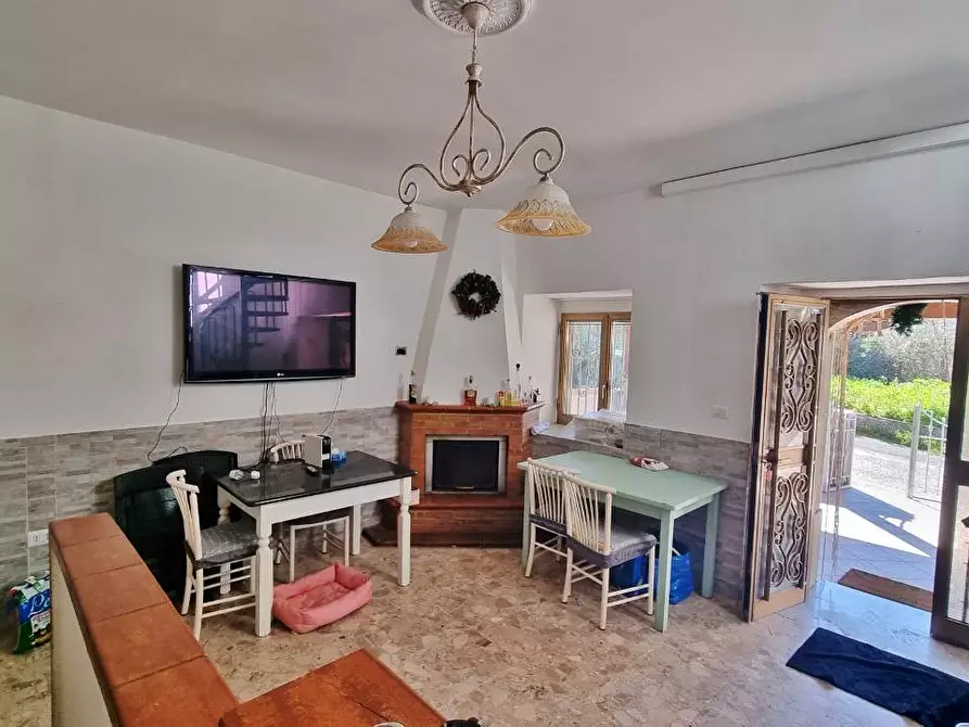 Immagine 10 di Casa indipendente in vendita  in piano di contra a Scampitella