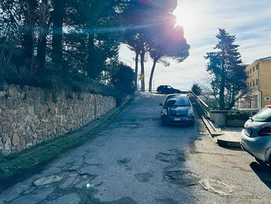 Immagine 11 di Locale commerciale in affitto  in CONTRADA MADDALENA a Ariano Irpino