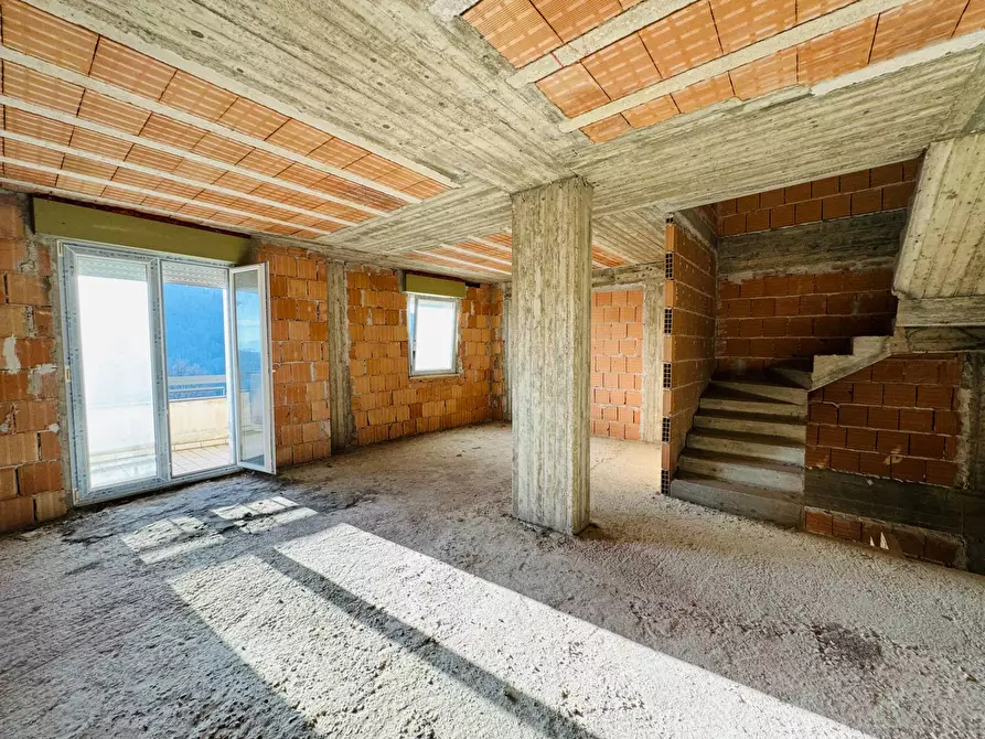 Immagine 10 di Villetta a schiera in vendita  in VIA VILLA CARACCIOLO a Ariano Irpino