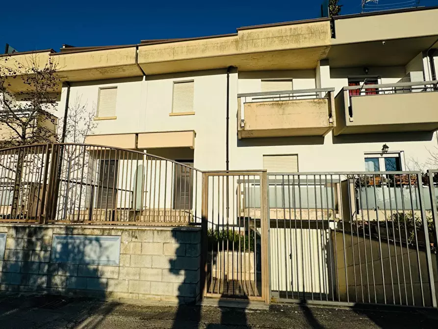 Immagine 1 di Villetta a schiera in vendita  in VIA VILLA CARACCIOLO a Ariano Irpino