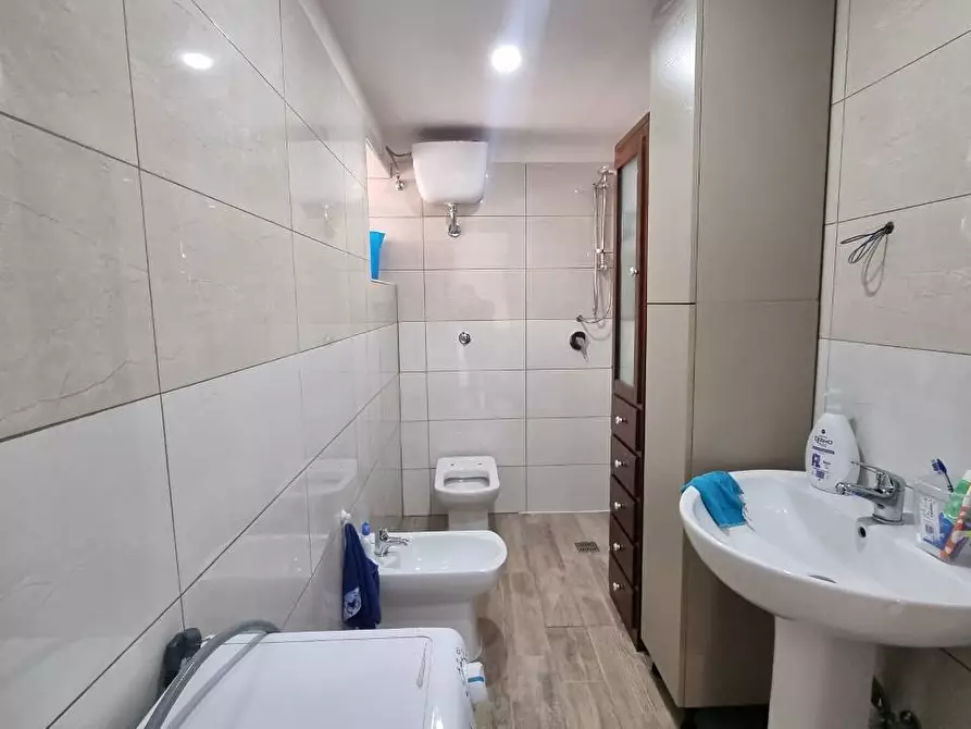 Immagine 10 di Casa indipendente in vendita  in Via Commercio a Guardia Lombardi