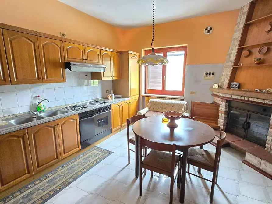 Immagine 8 di Casa indipendente in vendita  in contrada Baiano a Castelfranci