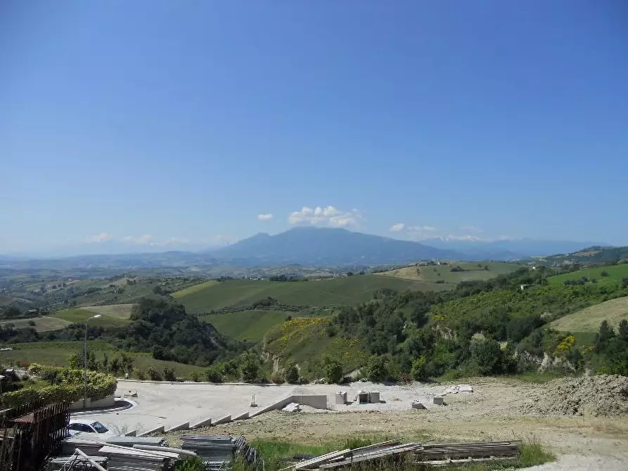 Immagine 22 di Rustico / casale in vendita  in offida a Offida