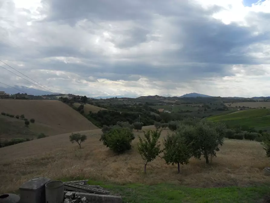 Immagine 30 di Rustico / casale in vendita  a Monsampolo Del Tronto