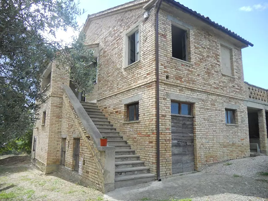 Immagine 8 di Rustico / casale in vendita  a Monsampolo Del Tronto