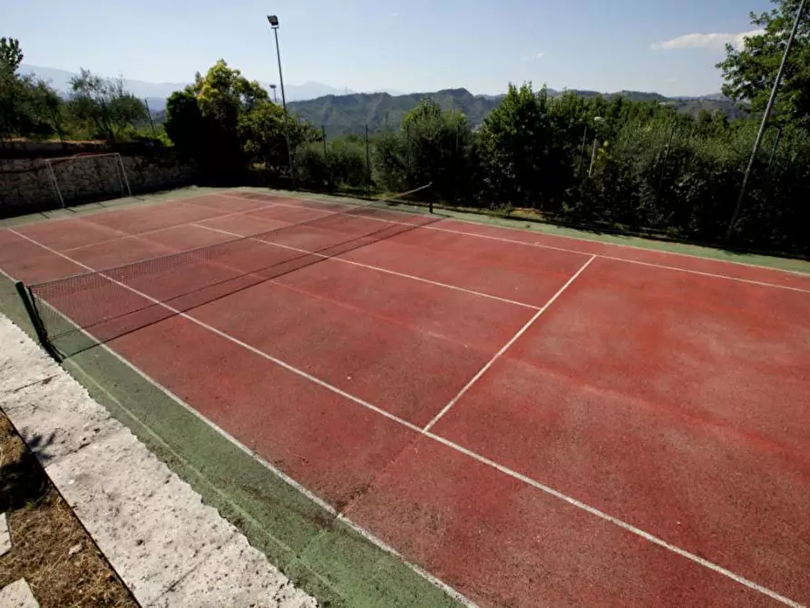 Immagine 13 di Casa indipendente in vendita  a Ascoli Piceno