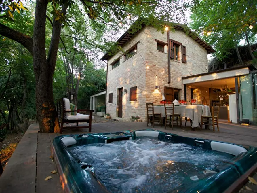 Immagine 2 di Casa indipendente in vendita  a Ascoli Piceno