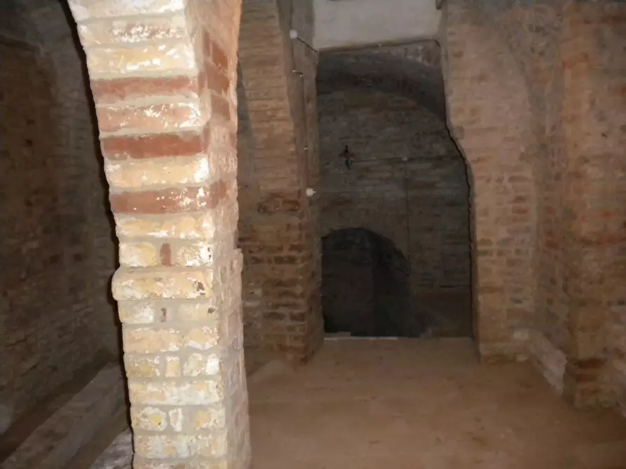 Immagine 24 di Casa indipendente in vendita  in centro storico a Offida