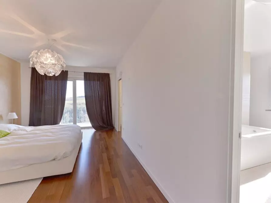 Immagine 19 di Villa in vendita  a Cupra Marittima