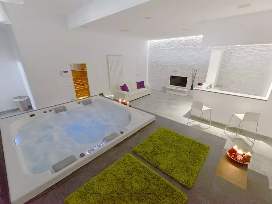 Immagine 23 di Villa in vendita  a Cupra Marittima