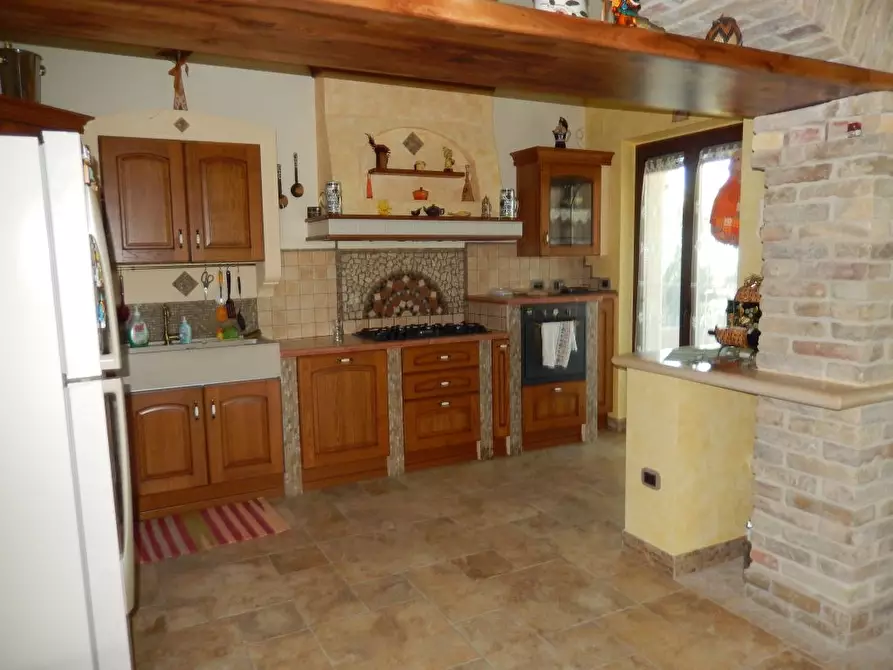 Immagine 9 di Villa in vendita  a Colonnella