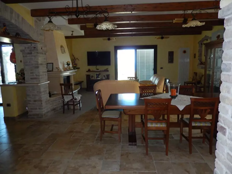 Immagine 10 di Villa in vendita  a Colonnella