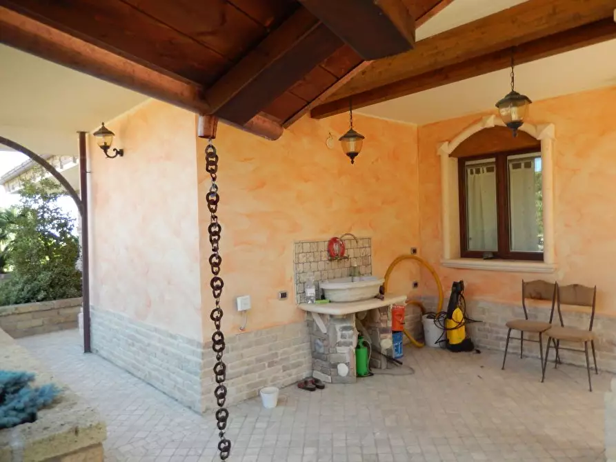 Immagine 25 di Villa in vendita  a Colonnella