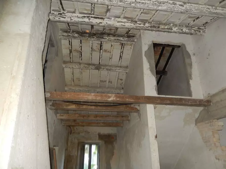 Immagine 29 di Agriturismo in vendita  a Cupra Marittima