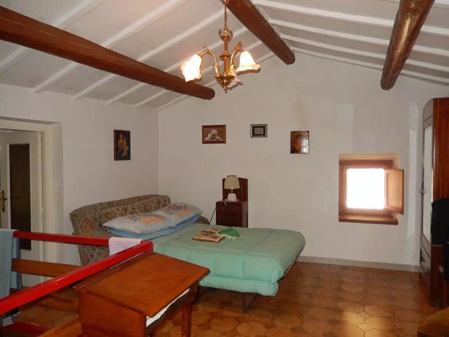 Immagine 10 di Rustico / casale in vendita  a Controguerra