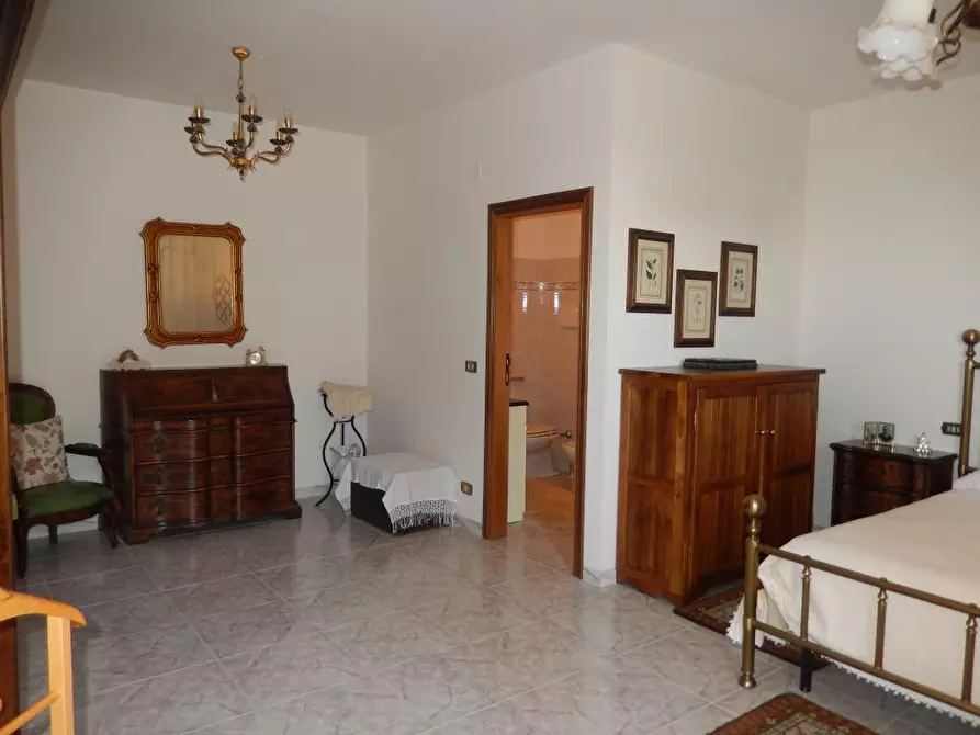 Immagine 13 di Rustico / casale in vendita  a Controguerra