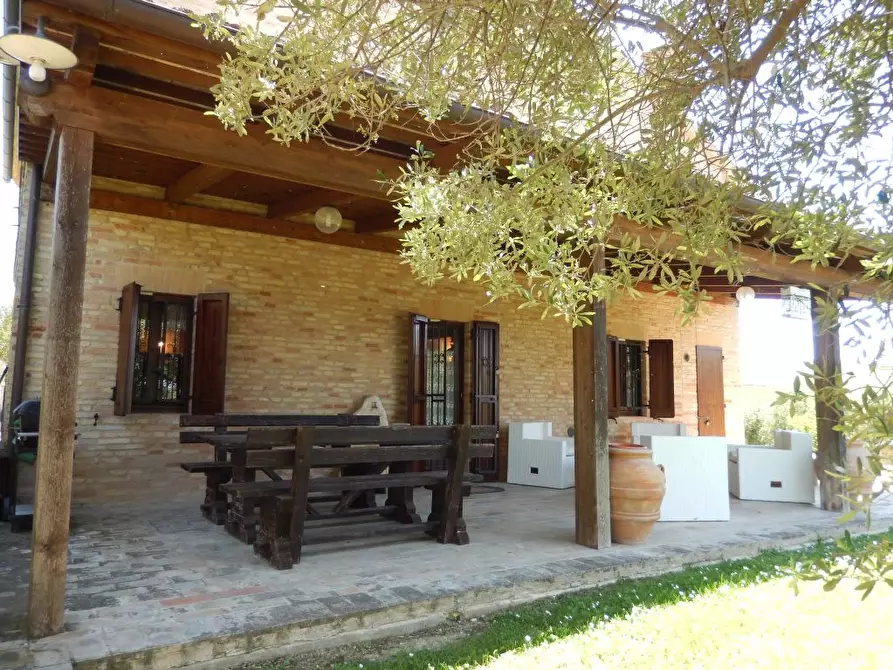 Immagine 18 di Rustico / casale in vendita  in Montelupone a Montelupone