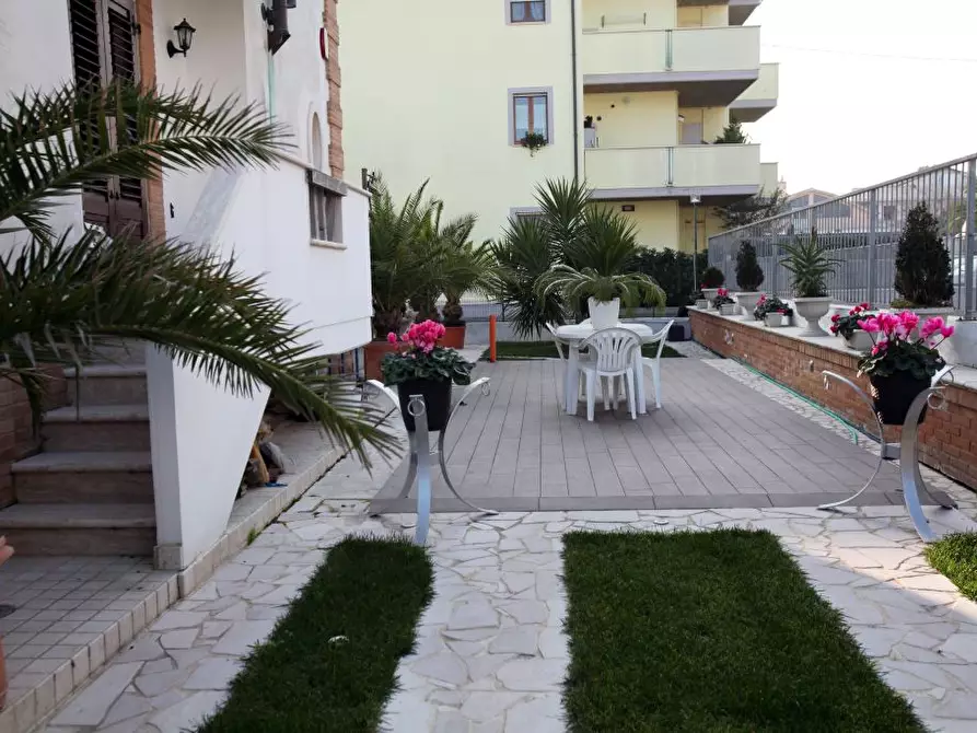 Immagine 18 di Casa indipendente in vendita  a Civitanova Marche