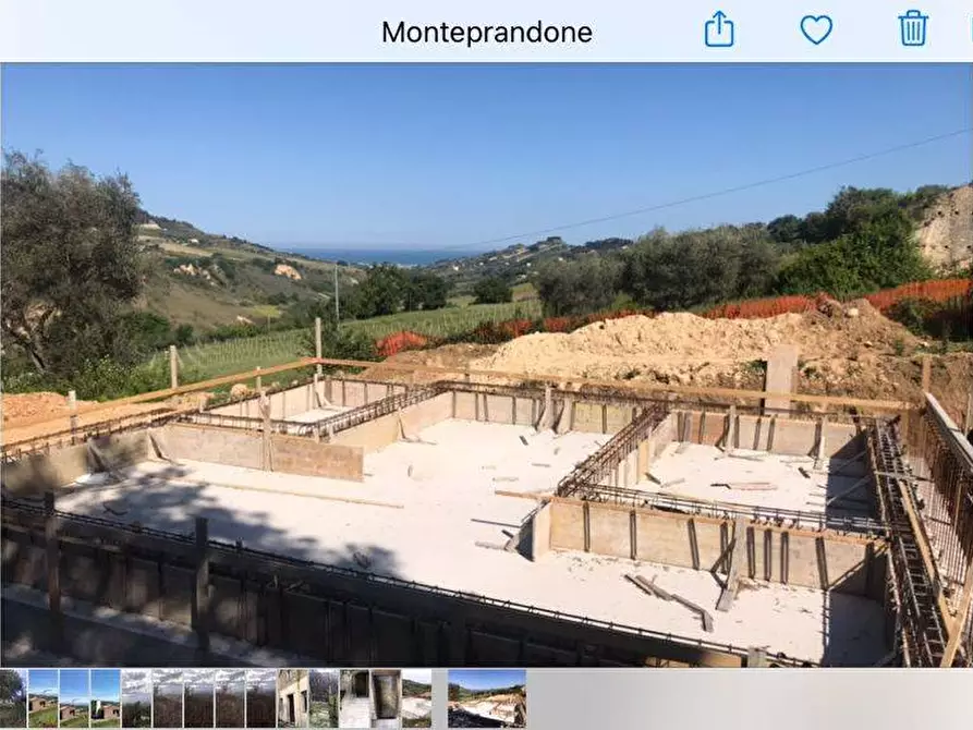 Immagine 12 di Rustico / casale in vendita  in Monteprandone, contrada Fonte Vecchia a Monteprandone