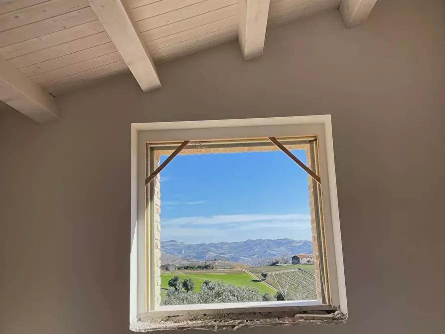 Immagine 3 di Rustico / casale in vendita  a Cossignano