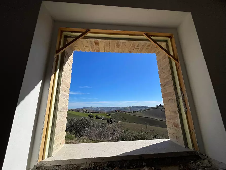 Immagine 14 di Rustico / casale in vendita  a Cossignano