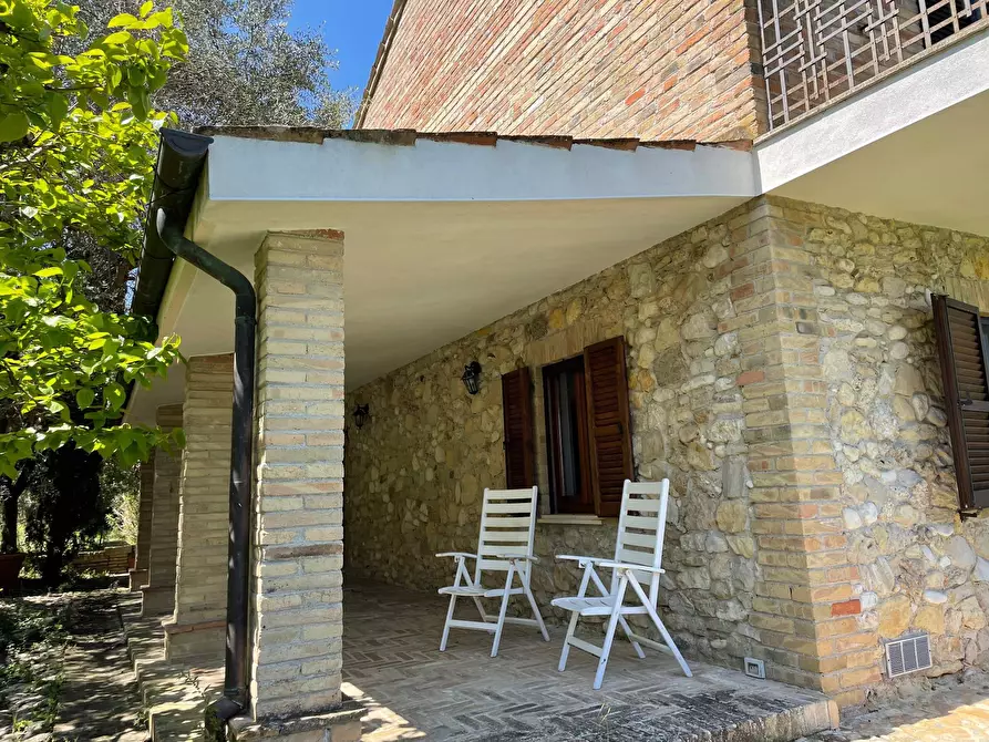 Immagine 5 di Rustico / casale in vendita  a Campofilone