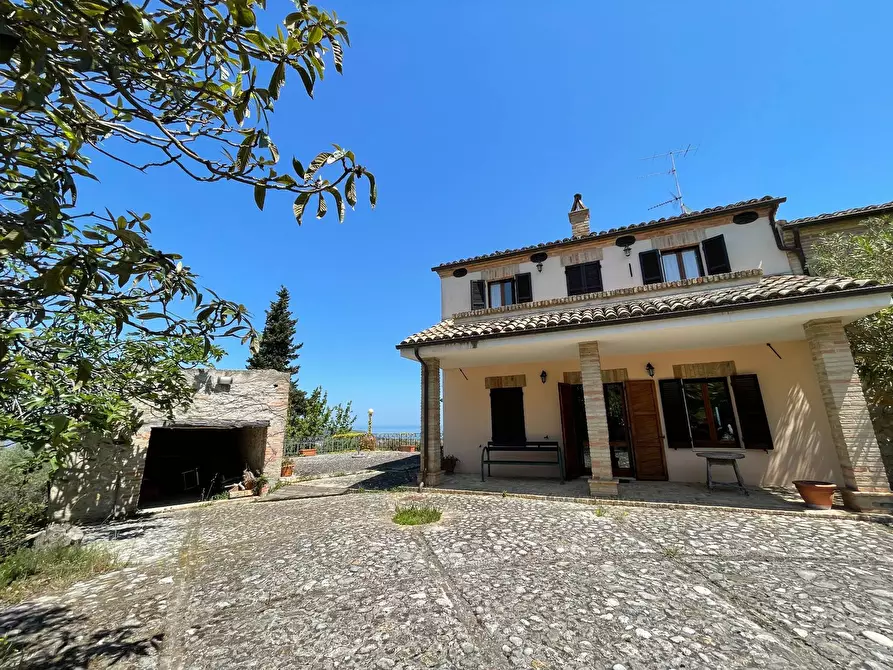 Immagine 26 di Rustico / casale in vendita  a Campofilone