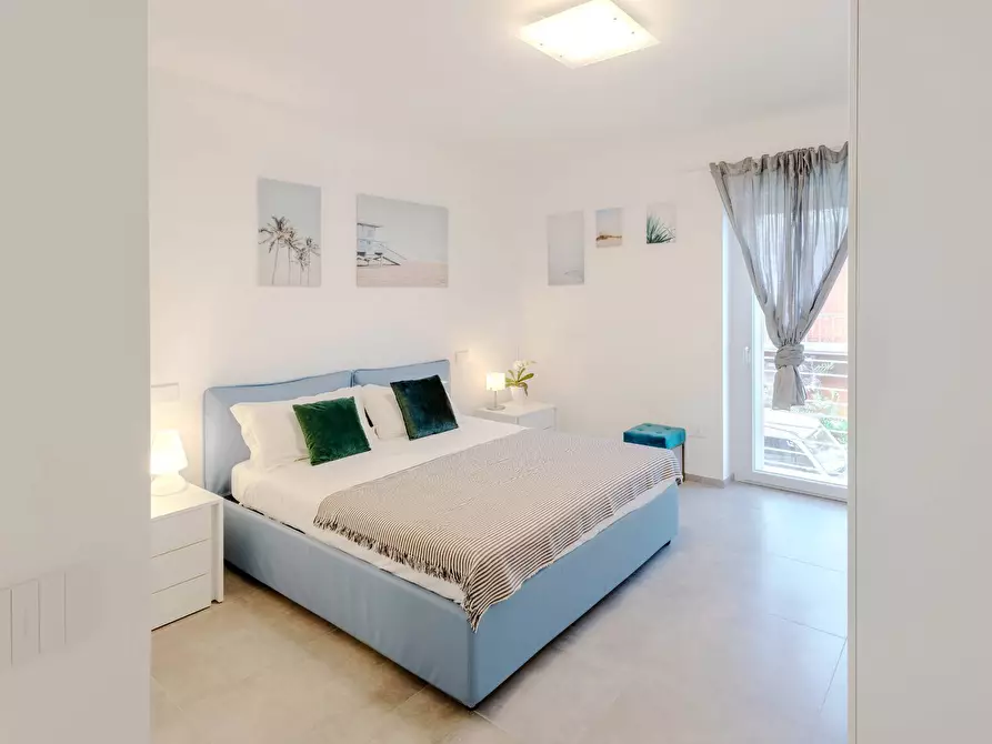 Immagine 16 di Appartamento in vendita  in I fila mare a Cupra Marittima