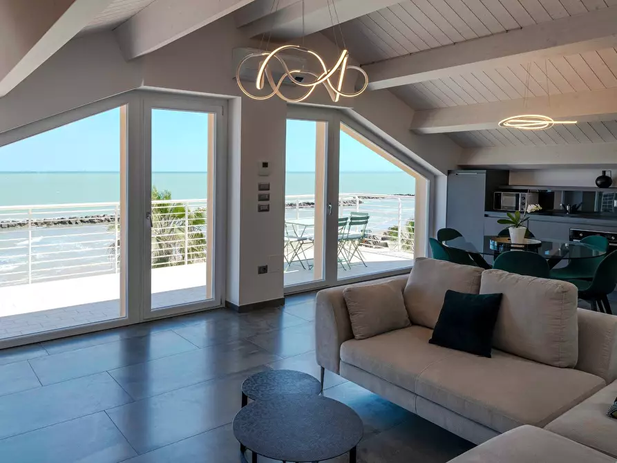 Immagine 9 di Appartamento in vendita  in Cupra Marittima, Romita a Cupra Marittima