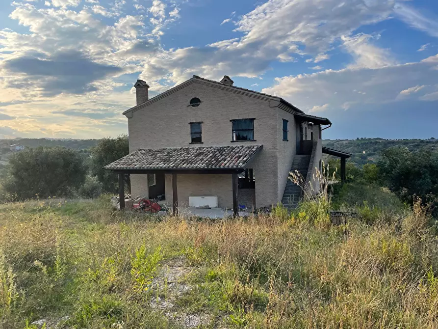 Immagine 3 di Rustico / casale in vendita  in CONTRADA SANT'ANDREA a Cupra Marittima