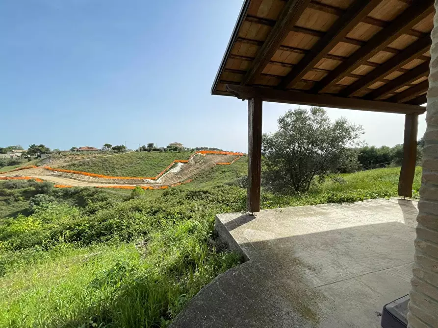 Immagine 10 di Rustico / casale in vendita  in CONTRADA SANT'ANDREA a Cupra Marittima