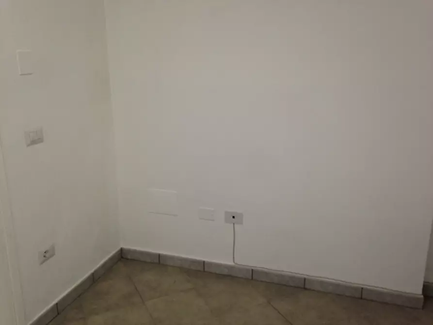 Immagine 3 di Attività commerciale in affitto  a Empoli