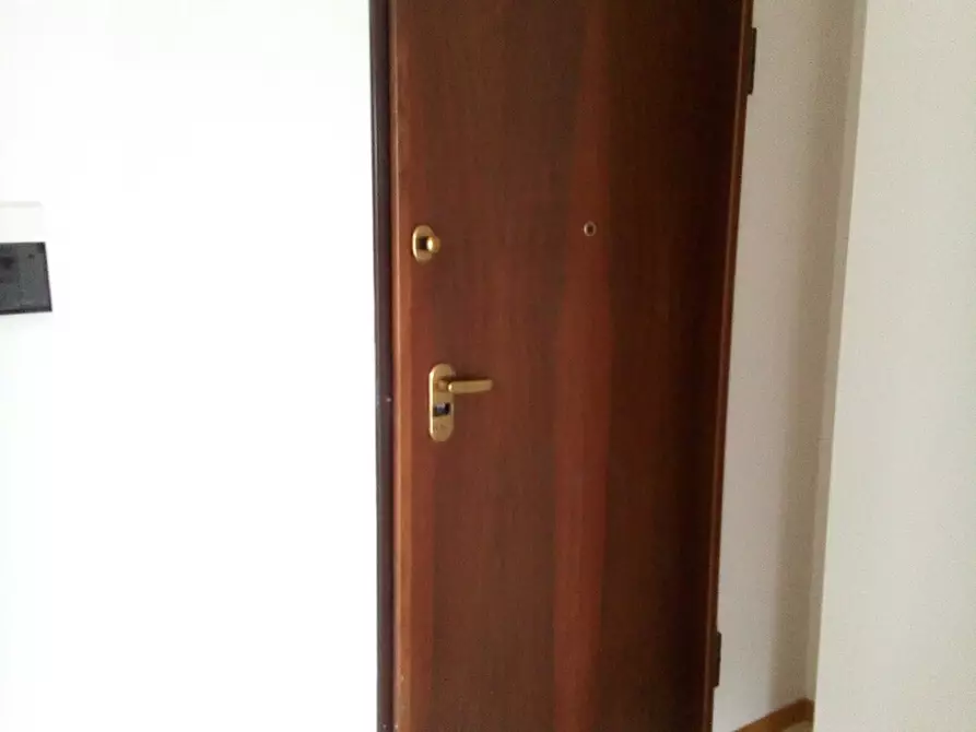 Immagine 5 di Appartamento in affitto  a Empoli