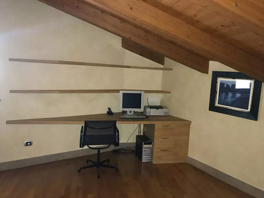 Immagine 21 di Villetta a schiera in affitto  a Empoli