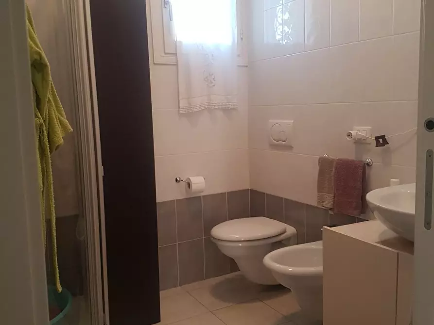 Immagine 6 di Appartamento in affitto  a Empoli