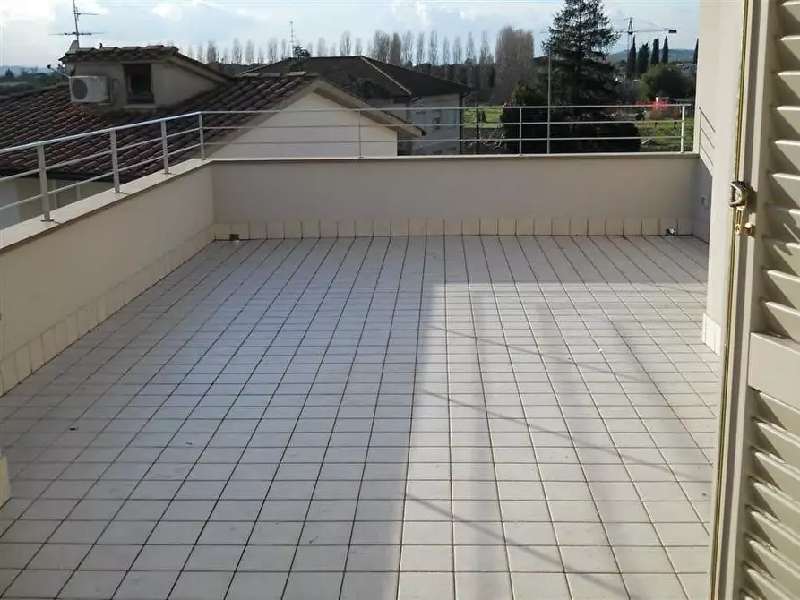 Immagine 13 di Appartamento in affitto  a Empoli