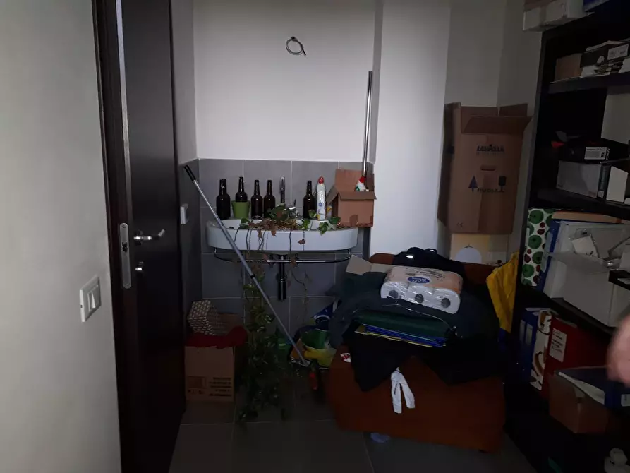 Immagine 2 di Capannone industriale in affitto  a Empoli