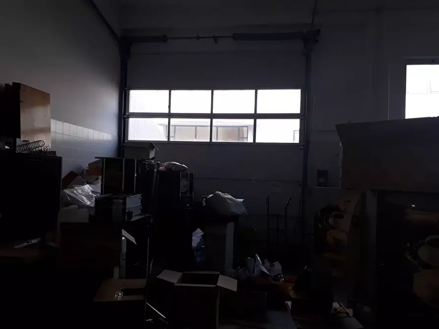 Immagine 6 di Capannone industriale in affitto  a Empoli