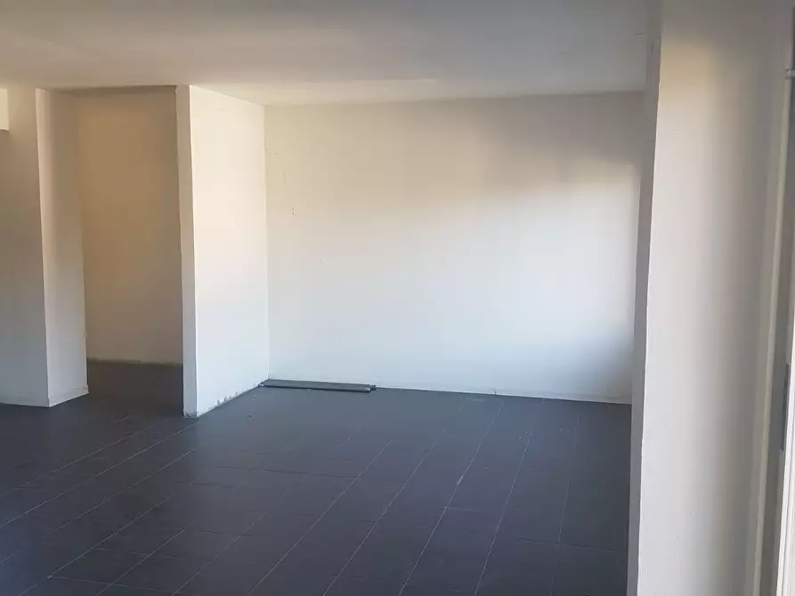 Immagine 7 di Ufficio in affitto  a Empoli