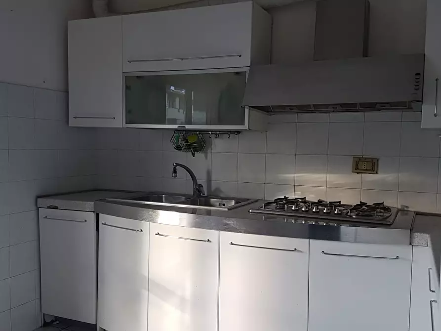 Immagine 9 di Appartamento in affitto  a Empoli