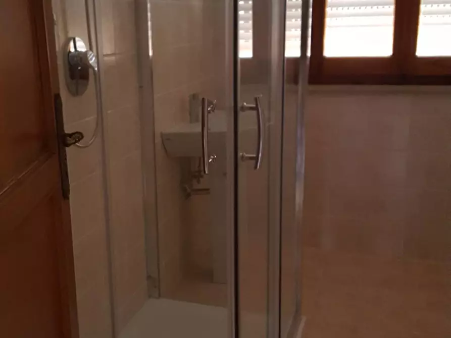 Immagine 4 di Appartamento in affitto  a Empoli