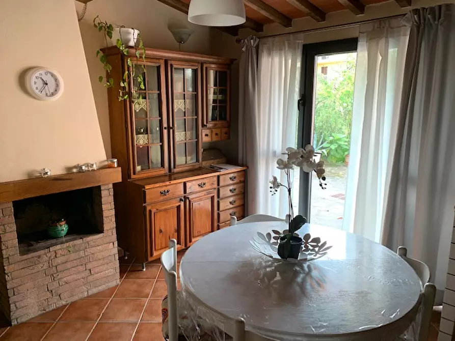 Immagine 5 di Appartamento in affitto  a Empoli