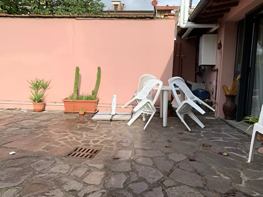 Immagine 16 di Appartamento in affitto  a Empoli