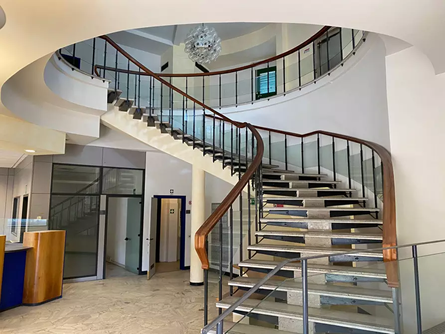 Immagine 2 di Ufficio in affitto  a Empoli