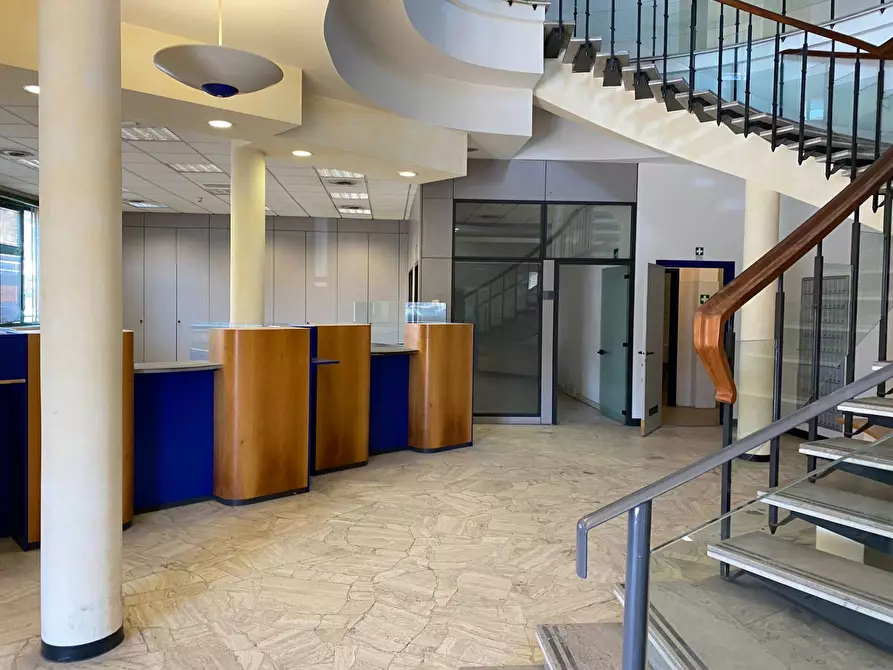 Immagine 10 di Ufficio in affitto  a Empoli