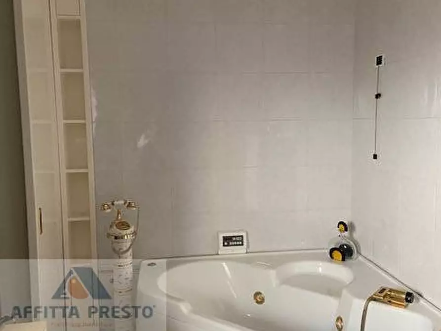 Immagine 12 di Villetta a schiera in affitto  a Empoli